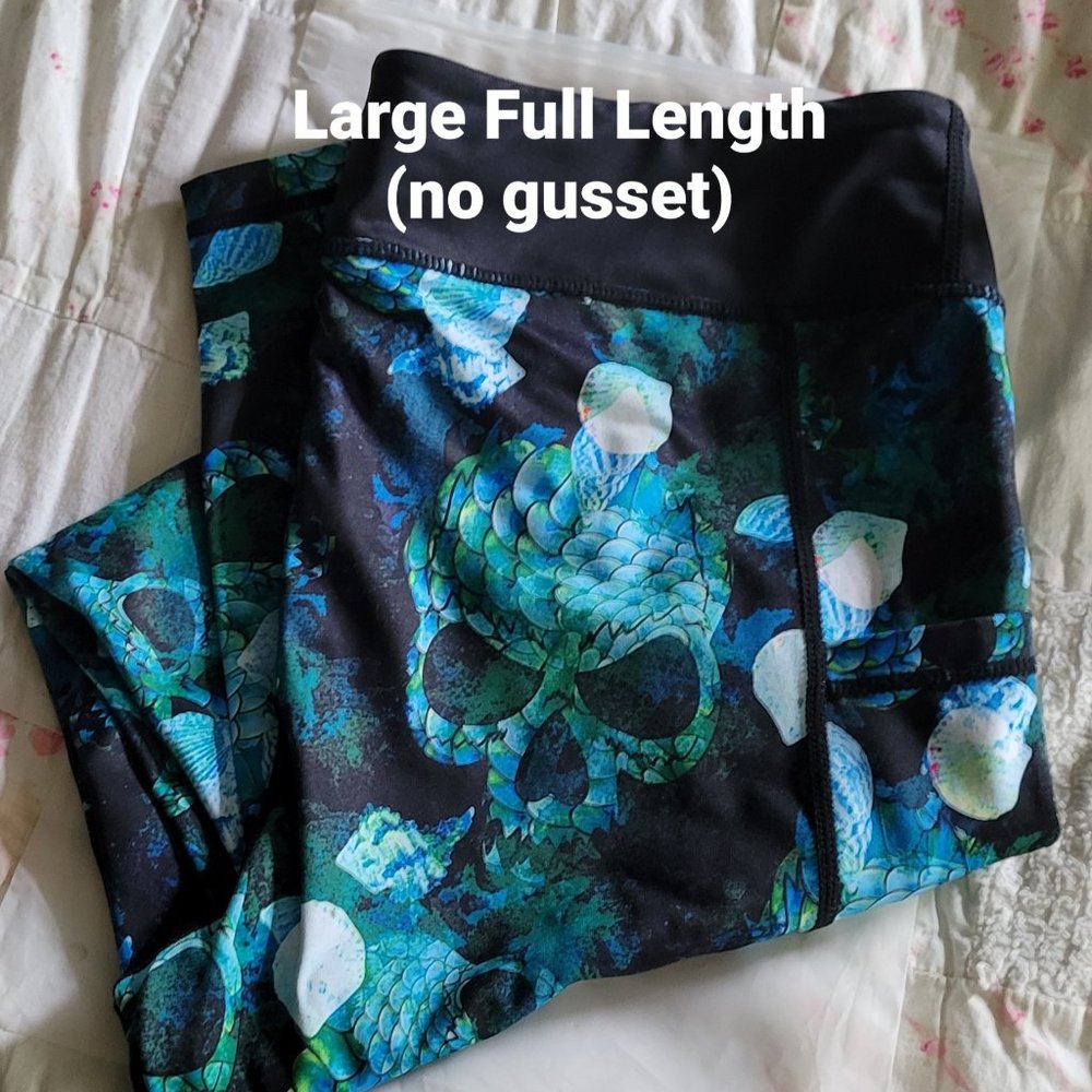 CVG Constantly Varied Gear Mermaid Skull Leggings